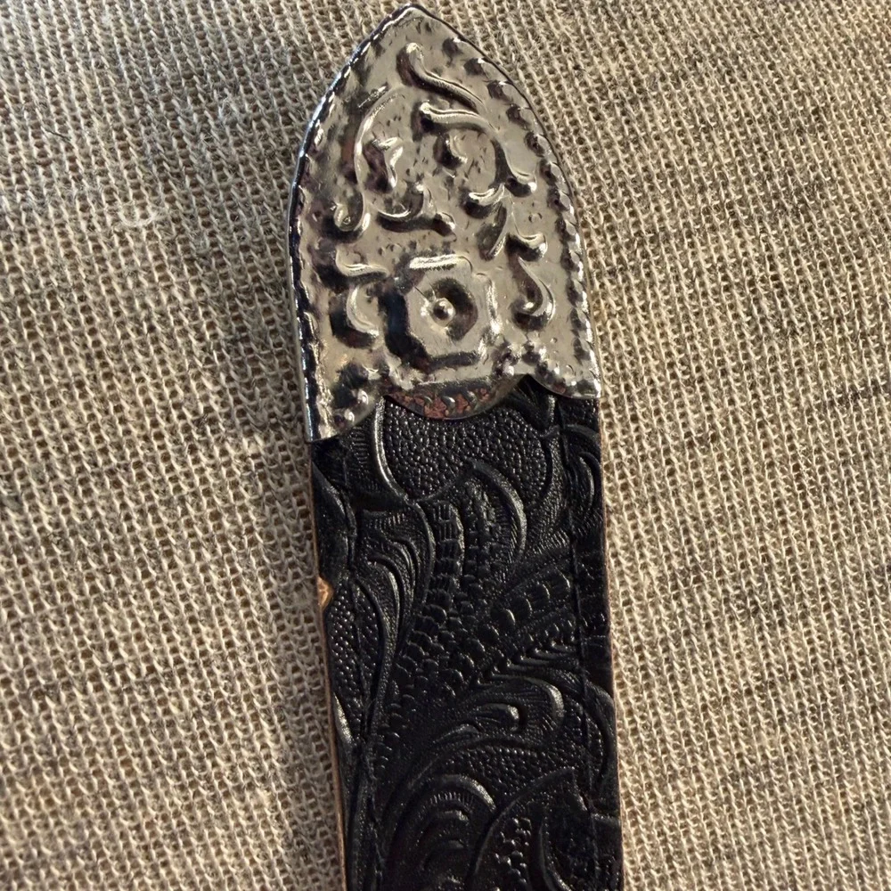 Vintage Western Black Embossed‎ Leather Belt Silver Longhorn Bull Buckle Floral